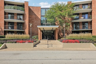 1405 E Central Rd Unit 122C, Arlington Heights, IL 60005