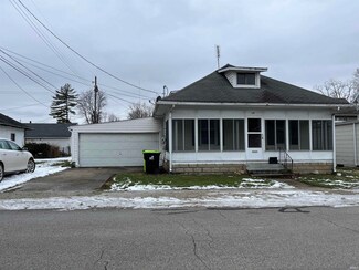 14 Corlew St, Huntington, IN 46750