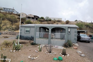 213 W Morris Dr, Queen Valley, AZ 85118