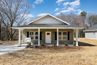 411 S Spargo St, Dallas, NC 28034