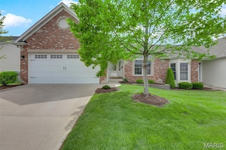324 Gullane Dr, Saint Charles, MO 63301