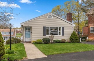 5 Highland Ave, Nahant, MA 01908
