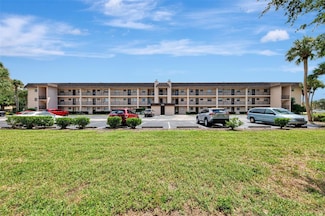 102 Capri Isles Blvd Unit 206, Venice, FL 34292