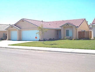 13735 Deleon Ave, Gustine, CA 95322