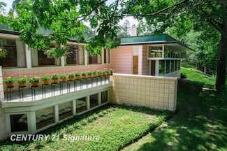 745 S Meridian Rd, Midland, MI 48640