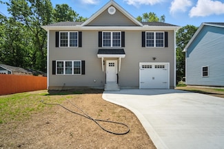 11 Jennings St, Springfield, MA 01119