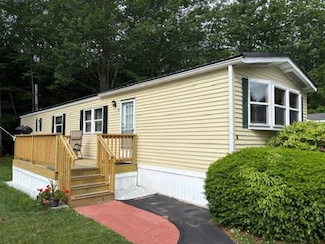 12 Wilson Dr, Old Orchard Beach, ME 04064