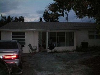 6313 Adams St, Hollywood, FL 33023