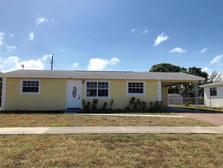 631 W 35th St, Riviera Beach, FL 33404