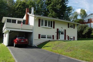 26 Cano Dr, Barre, VT 05641