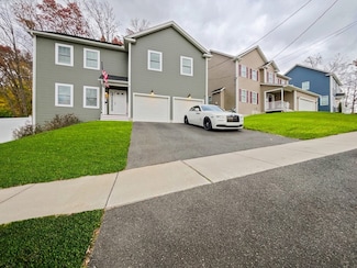 157 Canterbury Rd, Springfield, MA 01118