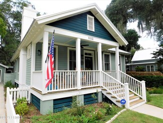 1112 12th St, Port Royal, SC 29935