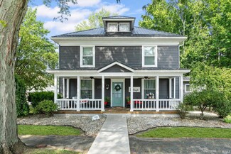 100 W Walnut St, Waynetown, IN 47990