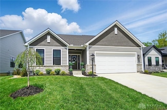 9917 Rothschild Ct, Sugarcreek Township, OH 45458