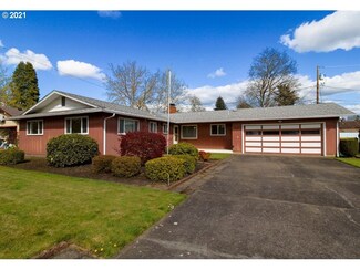 1725 Oak Dr, Eugene, OR 97404