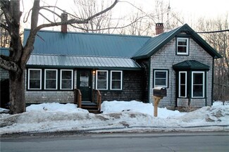754 Mount Ephraim Rd, Searsport, ME 04974