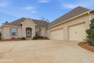 111 Camden Lake Dr, Madison, MS 39110