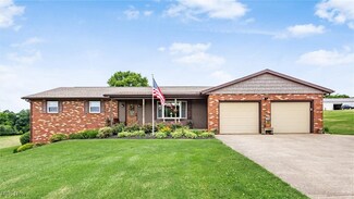 155 Fulkerson Rd, Zanesville, OH 43701