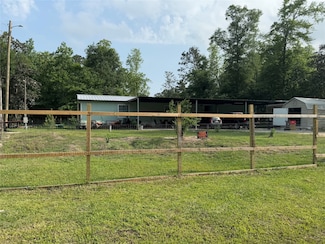 20 Leona, Shepherd, TX 77371