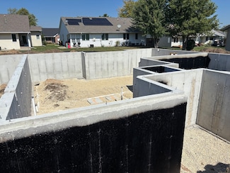 311 E Pershing Rd, Stillman Valley, IL 61084