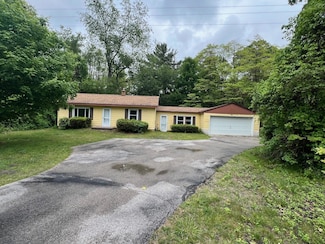 5352 Martin Rd, Norton Shores, MI 49441