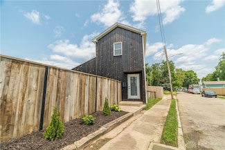 165 Mcreynolds St, Dayton, OH 45403