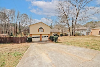 4161 Windermere Dr, Lithonia, GA 30038