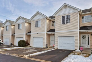 36415 N Hutchins Rd, Gurnee, IL 60031