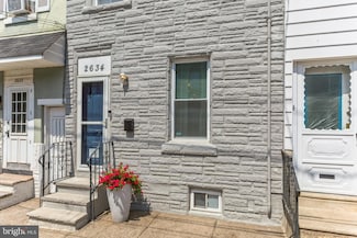 2634 E Thompson St, Philadelphia, PA 19125