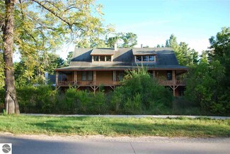 705 Ottawa St, Elk Rapids, MI 49629