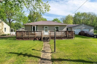 310 E Adams St, Osceola, IN 46561