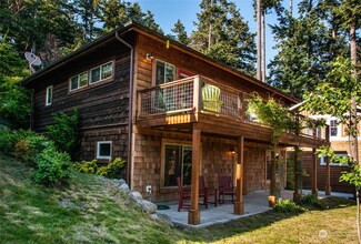193 Geer Ln, Eastsound, WA 98245