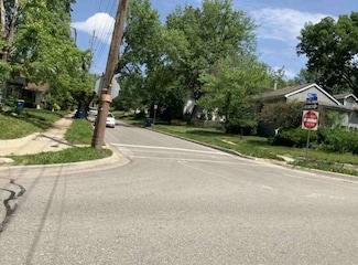 40 S Jewell St, Liberty, MO 64068