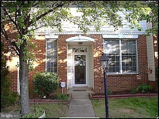 208 W Park Dr, Stafford, VA 22554
