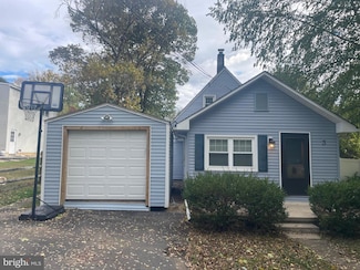 3 Harrison Ave, Titusville, NJ 08560