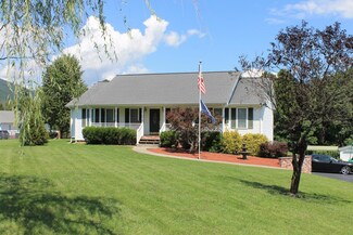 107 Red Horse Ln, Buchanan, VA 24066
