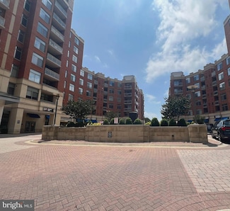 3650 S Glebe Rd Unit 643, Arlington, VA 22202