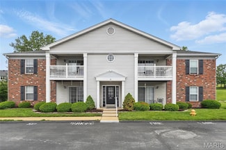 9 Berview Cir Unit H, Saint Louis, MO 63129