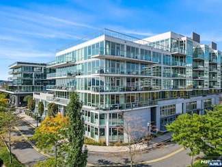 1000 Ave at Port Imperial Unit 602, Weehawken, NJ 07086
