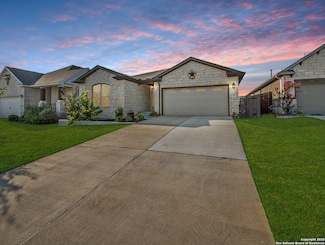 133 Alba Ave, San Marcos, TX 78666