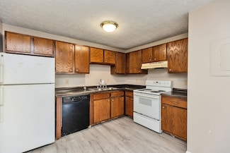 55 Log St Unit 1A, Manchester, NH 03102