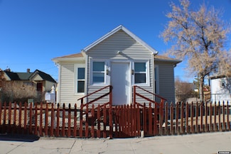 1005 Clark St, Rock Springs, WY 82901