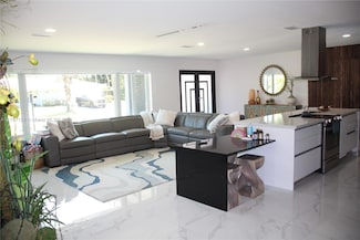 7261 NW 6th Ct, Plantation, FL 33317