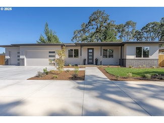 955 Oak Meadows Place, Springfield, OR 97477