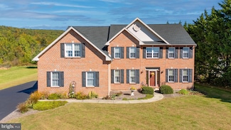 108 Highland Ct, Douglassville, PA 19518