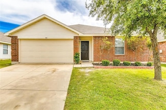 909 Poncho Ln, Haslet, TX 76052