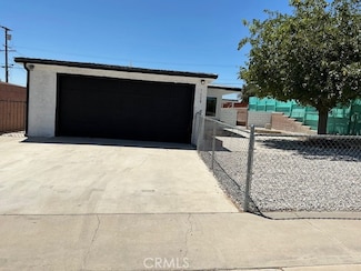 1008 E Elizabeth St, Barstow, CA 92311
