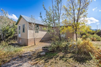 2829 New Mexico 14, Madrid, NM 87010