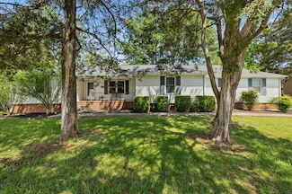 421 Robertson Dr, Smyrna, TN 37167