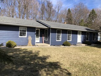 7683 N Gleneagle Dr, Kalamazoo, MI 49048